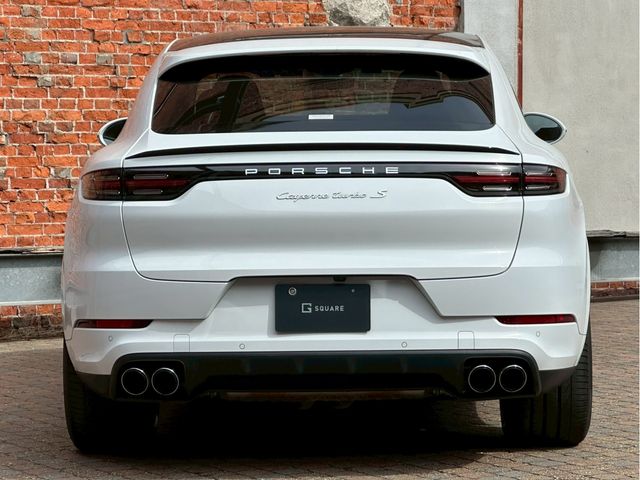PORSCHE CAYENNE COUP 2021 Image 31