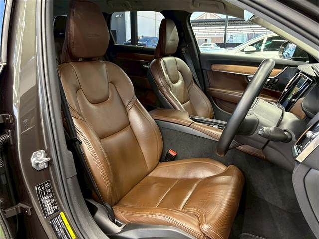 VOLVO V90 2020 Image 31