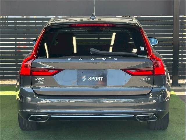 VOLVO V90 2020 Image 31