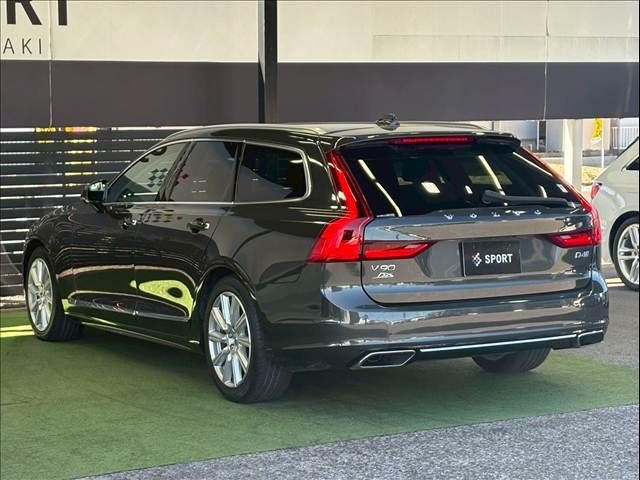 VOLVO V90 2020 Image 31