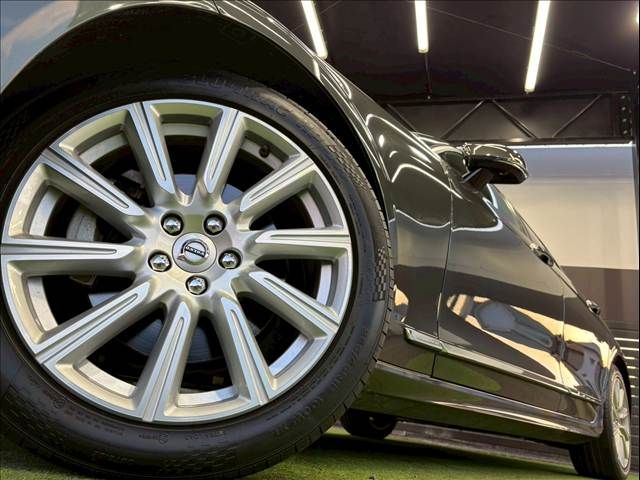 VOLVO V90 2020 Image 31