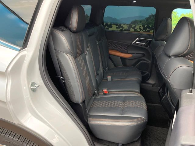 MITSUBISHI OUTLANDER PHEV 2023 Image 31