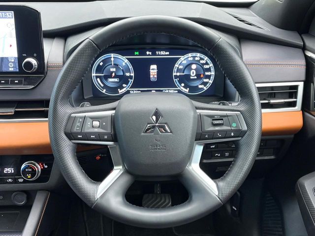 MITSUBISHI OUTLANDER PHEV 2023 Image 31