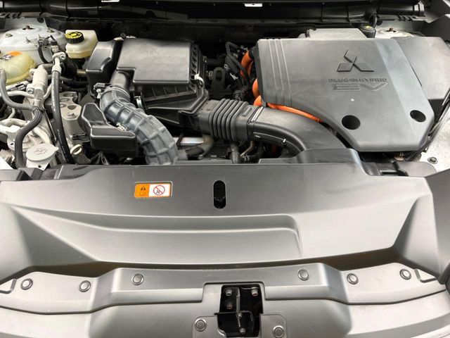 MITSUBISHI OUTLANDER PHEV 2023 Image 31