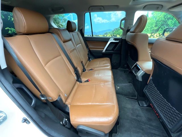 TOYOTA LANDCRUISER PRADO 2022 Image 31