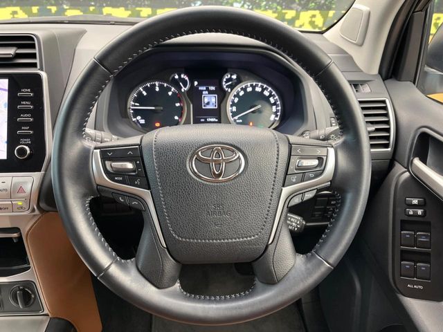 TOYOTA LANDCRUISER PRADO 2022 Image 31