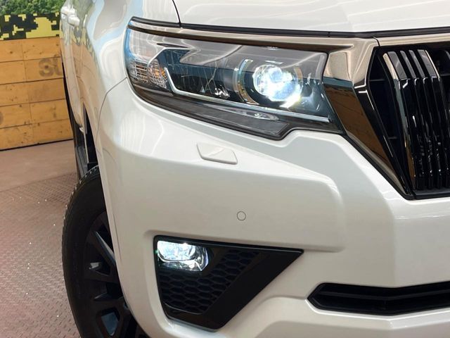 TOYOTA LANDCRUISER PRADO 2022 Image 31