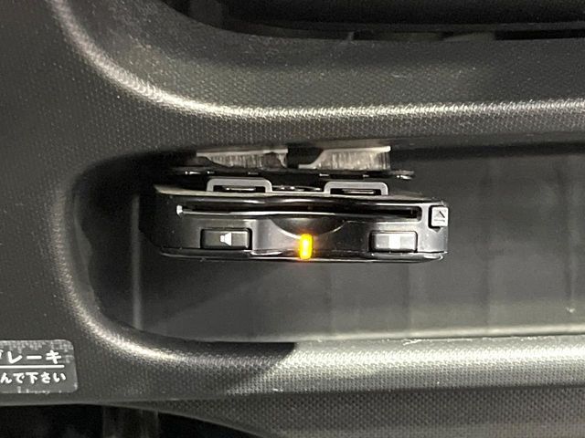 DAIHATSU MOVE CUSTOM 2013 Image 31