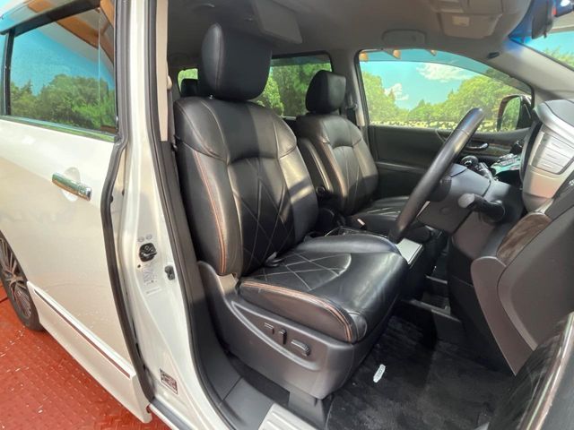 NISSAN ELGRAND 2016 Image 31