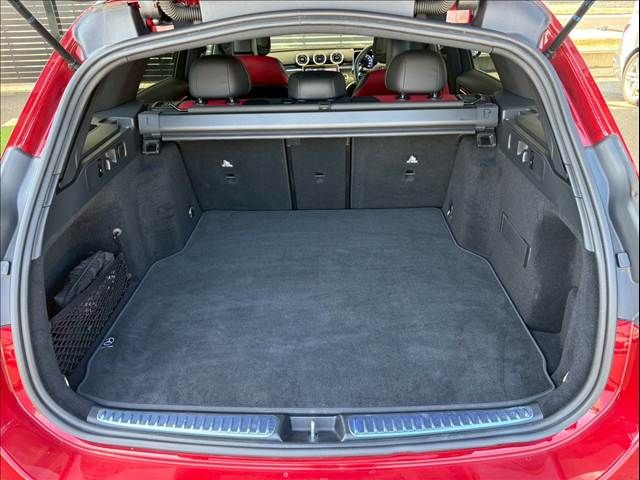 MERCEDES BENZ C CLAS 2023 Image 31