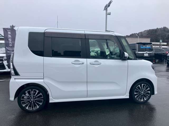 DAIHATSU TANTO CUSTOM 2019 Image 31