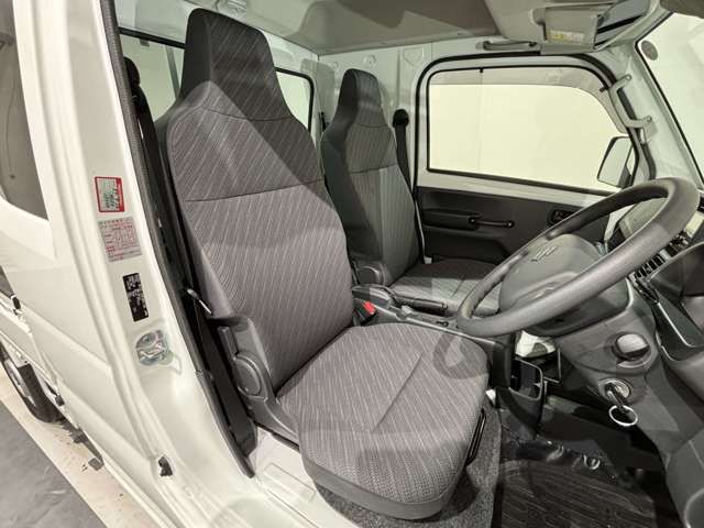 SUZUKI CARRY TRUCK 4WD 2023 Image 31