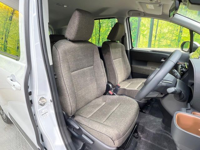 TOYOTA SIENTA HYBRID 2025 Image 31