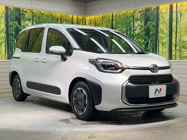 TOYOTA SIENTA HYBRID 2025 Image 31