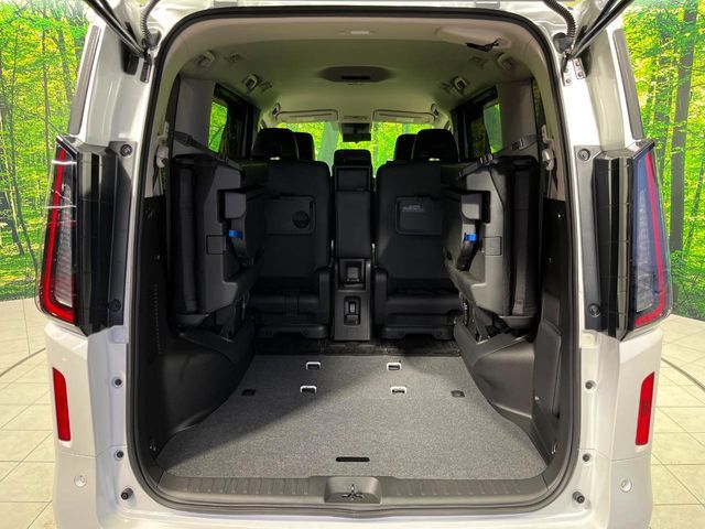 NISSAN SERENA  WG 4WD 2024 Image 31