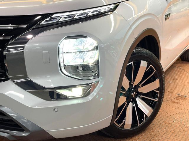 MITSUBISHI OUTLANDER PHEV 2024 Image 31