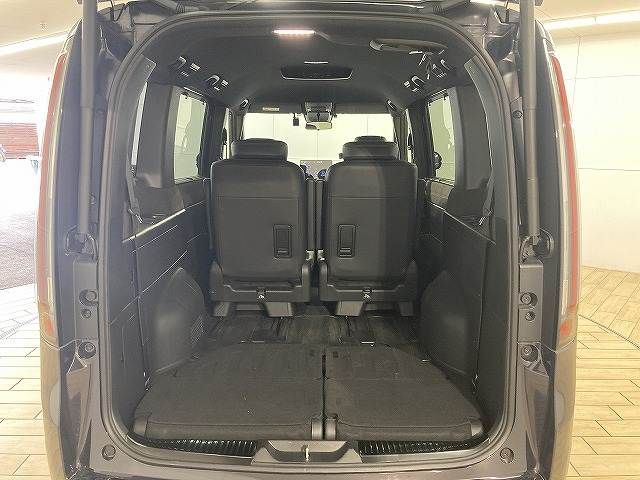 HONDA STEPWAGON E:HEV SPAD 2022 Image 31