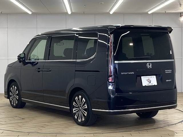 HONDA STEPWAGON E:HEV SPAD 2022 Image 31