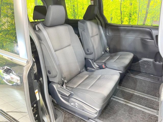 TOYOTA VOXY 2019 Image 31