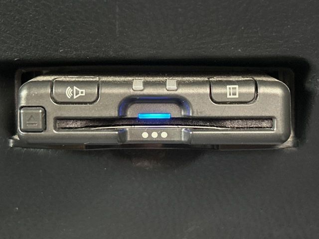 TOYOTA C-HR 2019 Image 31