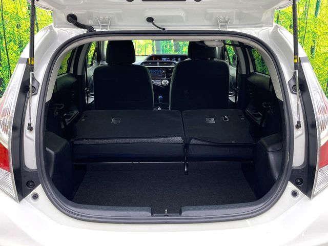 TOYOTA AQUA 2017 Image 31