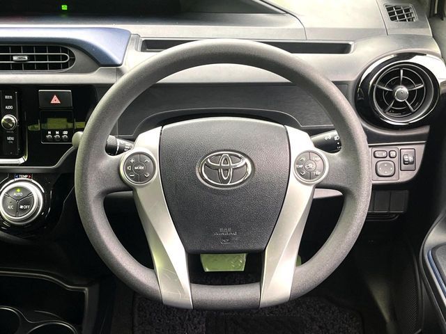 TOYOTA AQUA 2017 Image 31