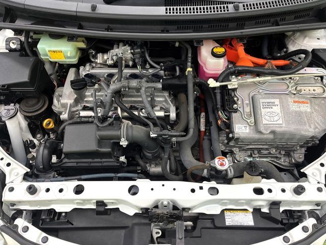 TOYOTA AQUA 2017 Image 31