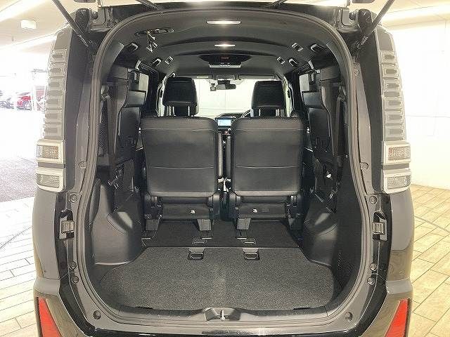 TOYOTA VOXY 2021 Image 31