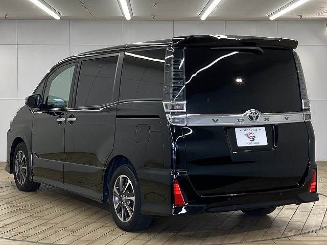TOYOTA VOXY 2021 Image 31