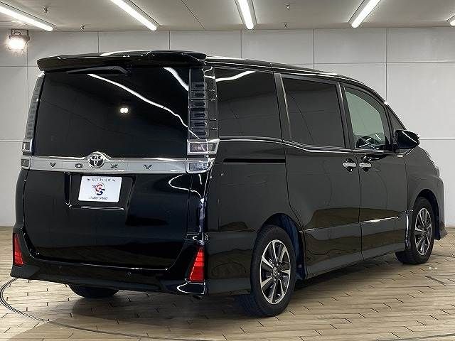 TOYOTA VOXY 2021 Image 31