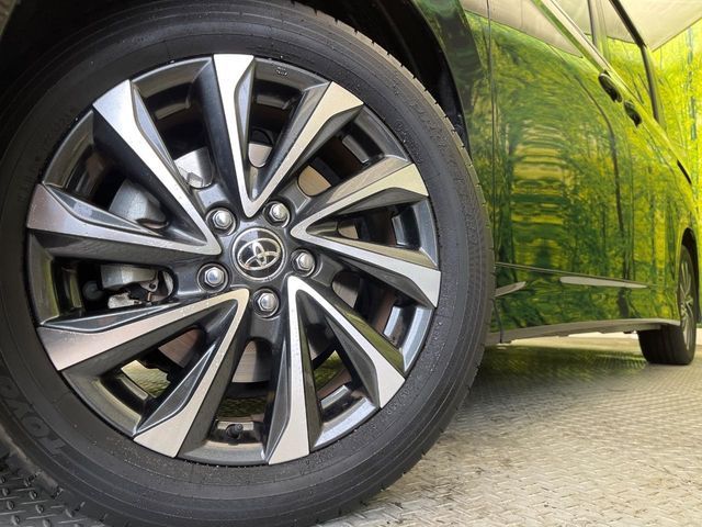 TOYOTA VOXY HYBRID 2023 Image 31