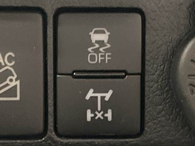 TOYOTA HILUX 4WD 2021 Image 31