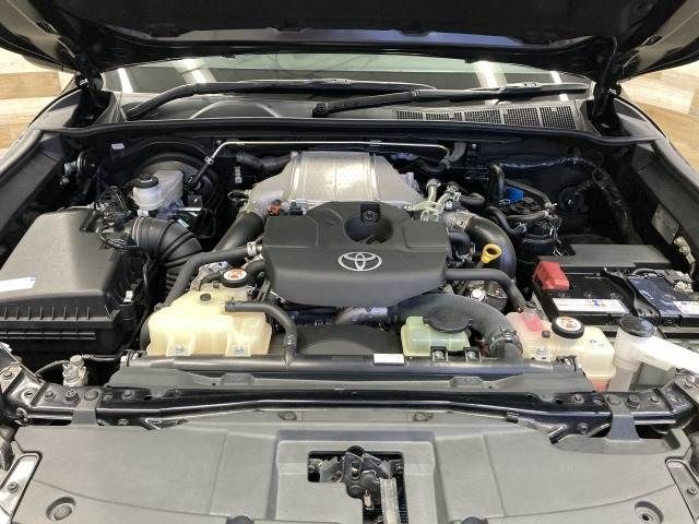 TOYOTA HILUX 4WD 2021 Image 31