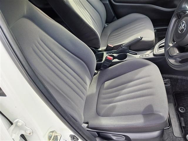 TOYOTA YARIS 2021 Image 31