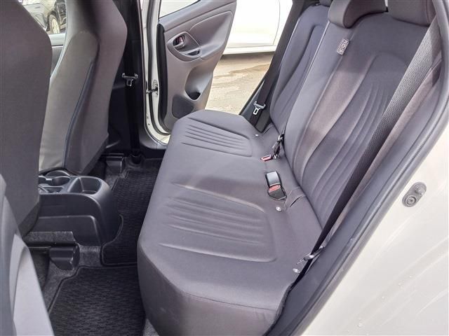 TOYOTA YARIS 2021 Image 31