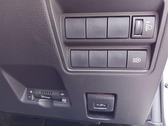 TOYOTA YARIS 2021 Image 31