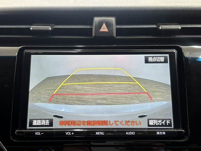 TOYOTA CAMRY HYBRID 2017 Image 31