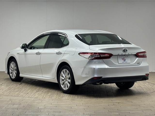 TOYOTA CAMRY HYBRID 2017 Image 31