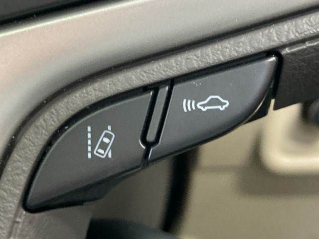 TOYOTA LANDCRUISER PRADO 2017 Image 31