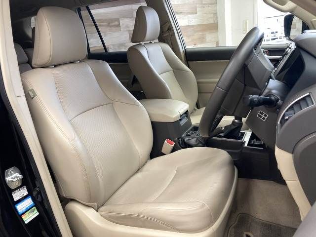 TOYOTA LANDCRUISER PRADO 2017 Image 31