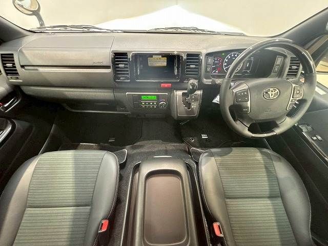 TOYOTA HIACE VAN 2WD 2026 Image 31