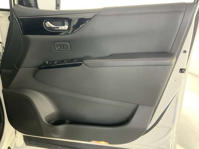 NISSAN ELGRAND 2020 Image 31