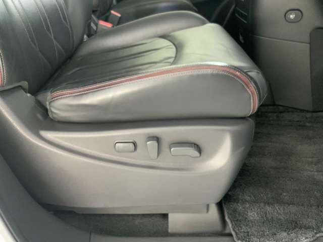 NISSAN ELGRAND 2020 Image 31