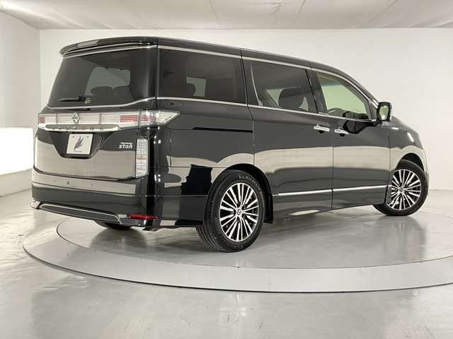 NISSAN ELGRAND 2021 Image 31