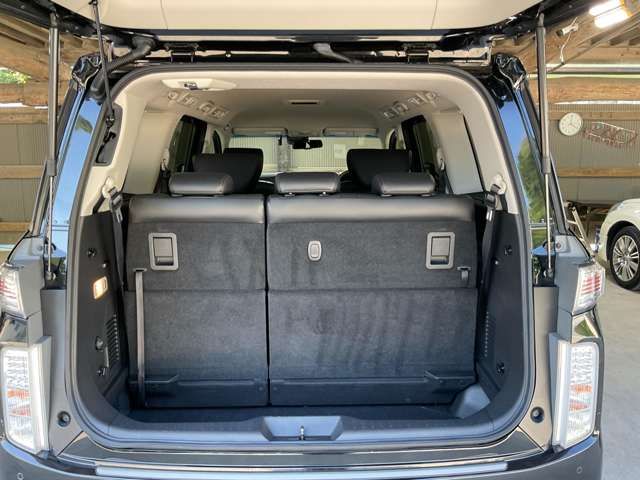 NISSAN ELGRAND 2021 Image 31