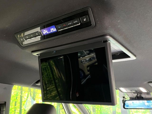 TOYOTA NOAH 2023 Image 31