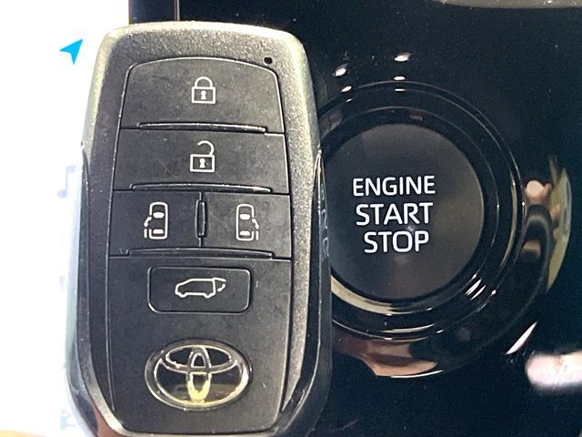 TOYOTA NOAH 2023 Image 31