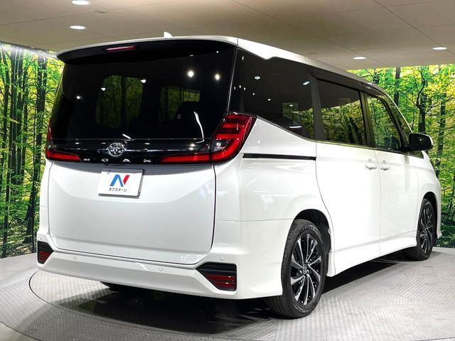 TOYOTA NOAH 2023 Image 31