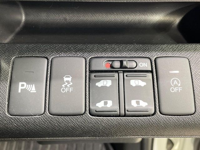 HONDA STEPWAGON SPADA 2013 Image 31