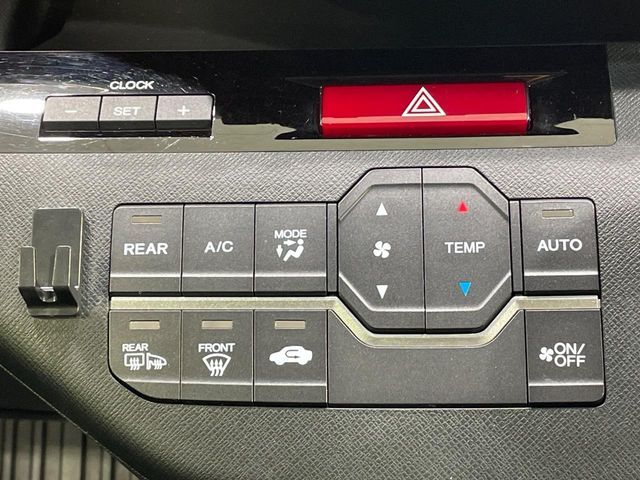 HONDA STEPWAGON SPADA 2013 Image 31